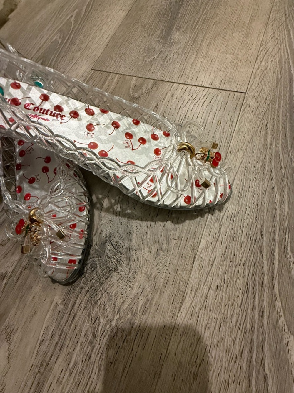 Juicy Couture Clear Jelly flat with 🍒 Accents!! ♥️